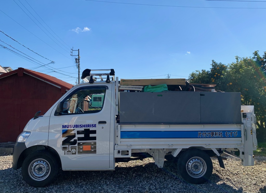 １トン車